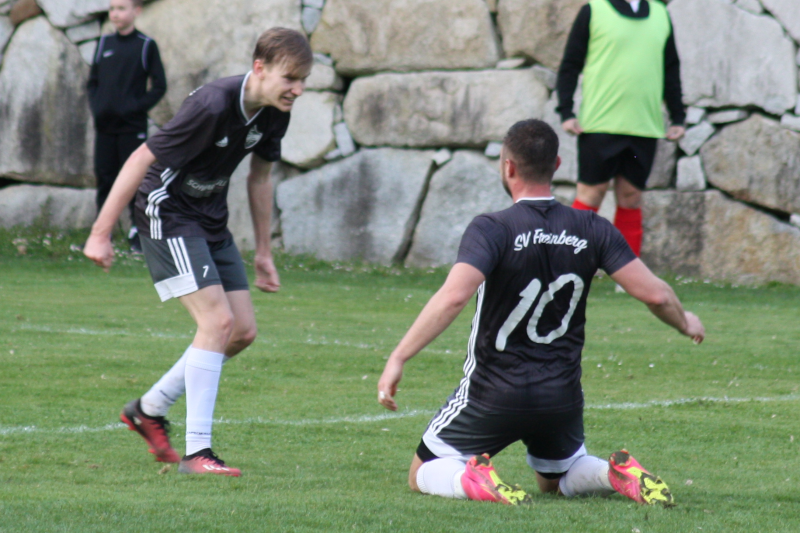 Featured image for Ein kurioses Match endet mit einem 4:3-Auswärtserfolg des SVF