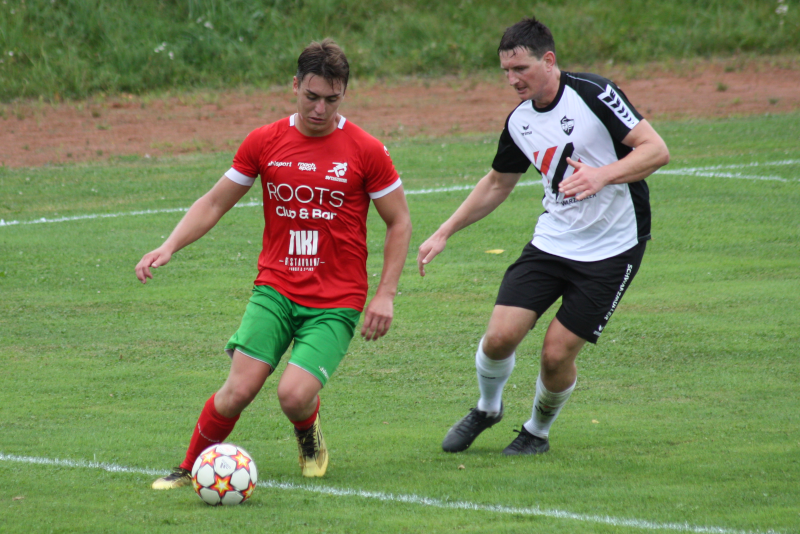 Featured image for Mit Glück und Geschick feiert der SVF einen knappen Auftaktsieg